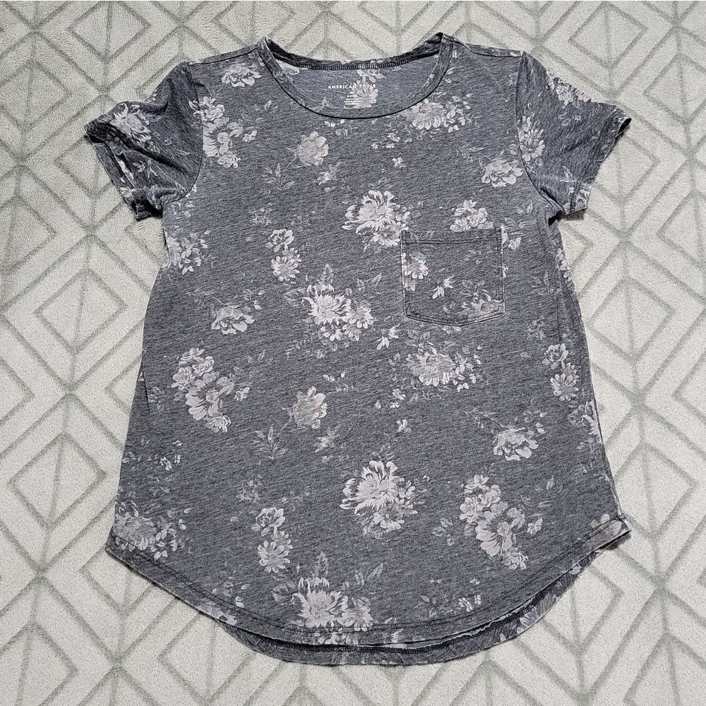 American Eagle Gray Floral Scoop Neck Basic Loose Fit Short Sleeve Tee Shirt 